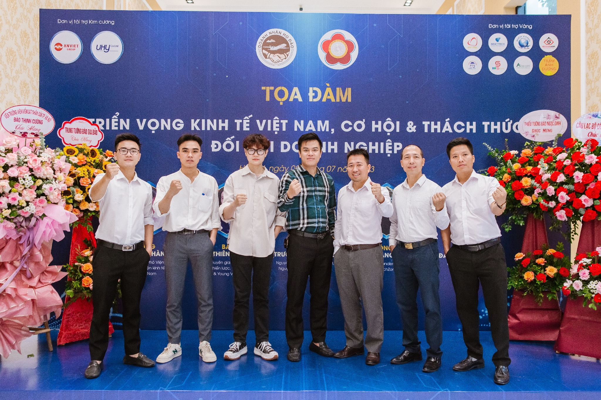 Nhựa kính cường lực Asia Lite tham gia "Toạ đàm Triển vọng kinh tế Việt Nam, cơ hội và thách thức đối với doanh nghiệp "